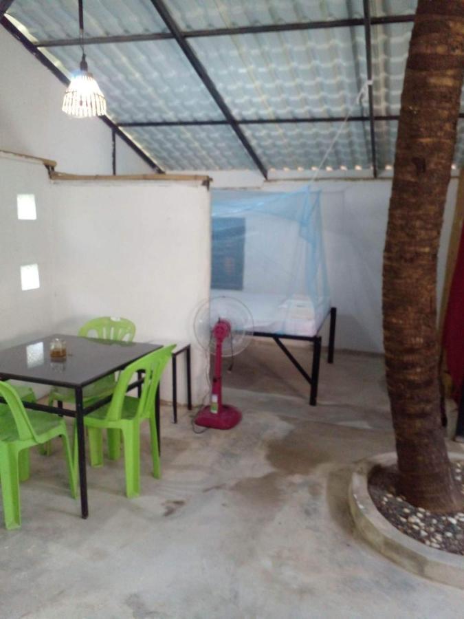 The Plantation Hostel กำปอต ภายนอก รูปภาพ