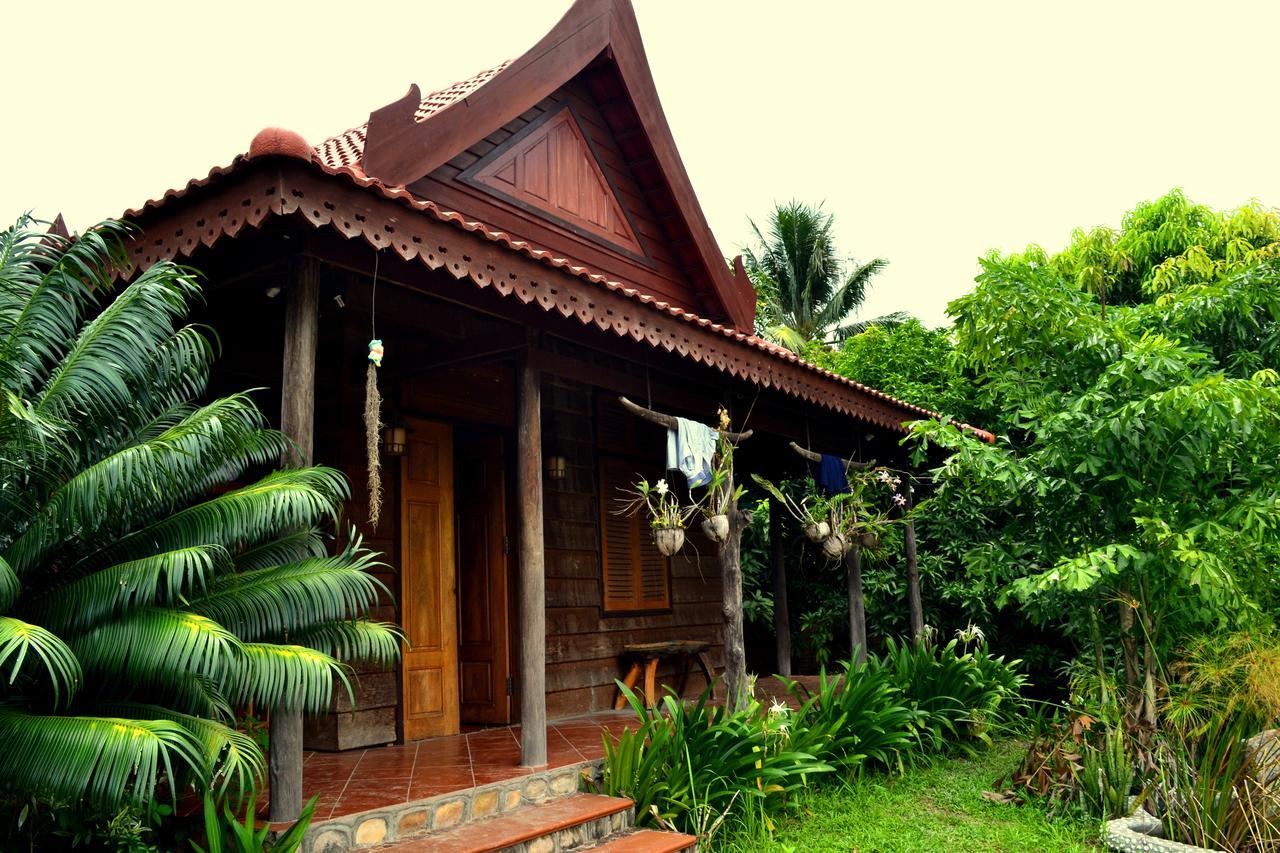 The Plantation Hostel กำปอต ภายนอก รูปภาพ