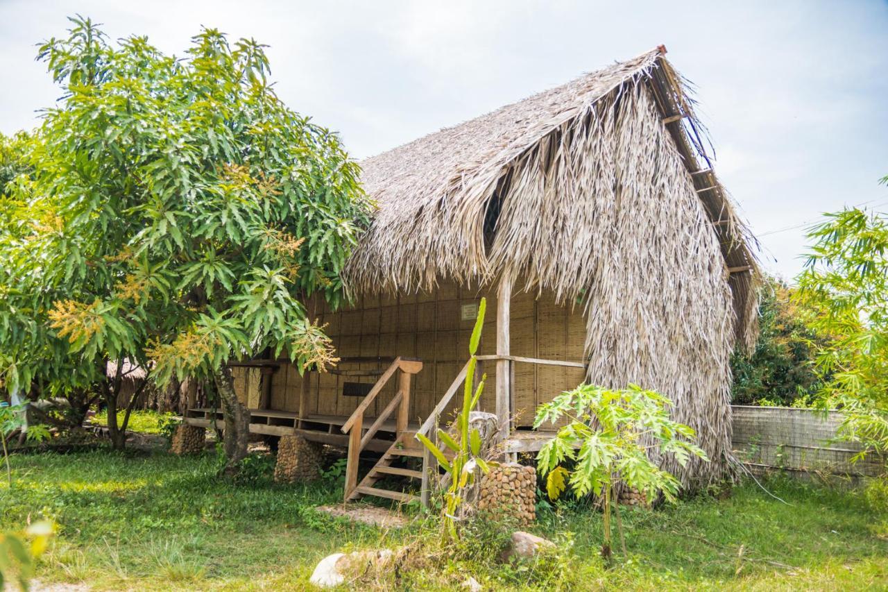 The Plantation Hostel กำปอต ภายนอก รูปภาพ