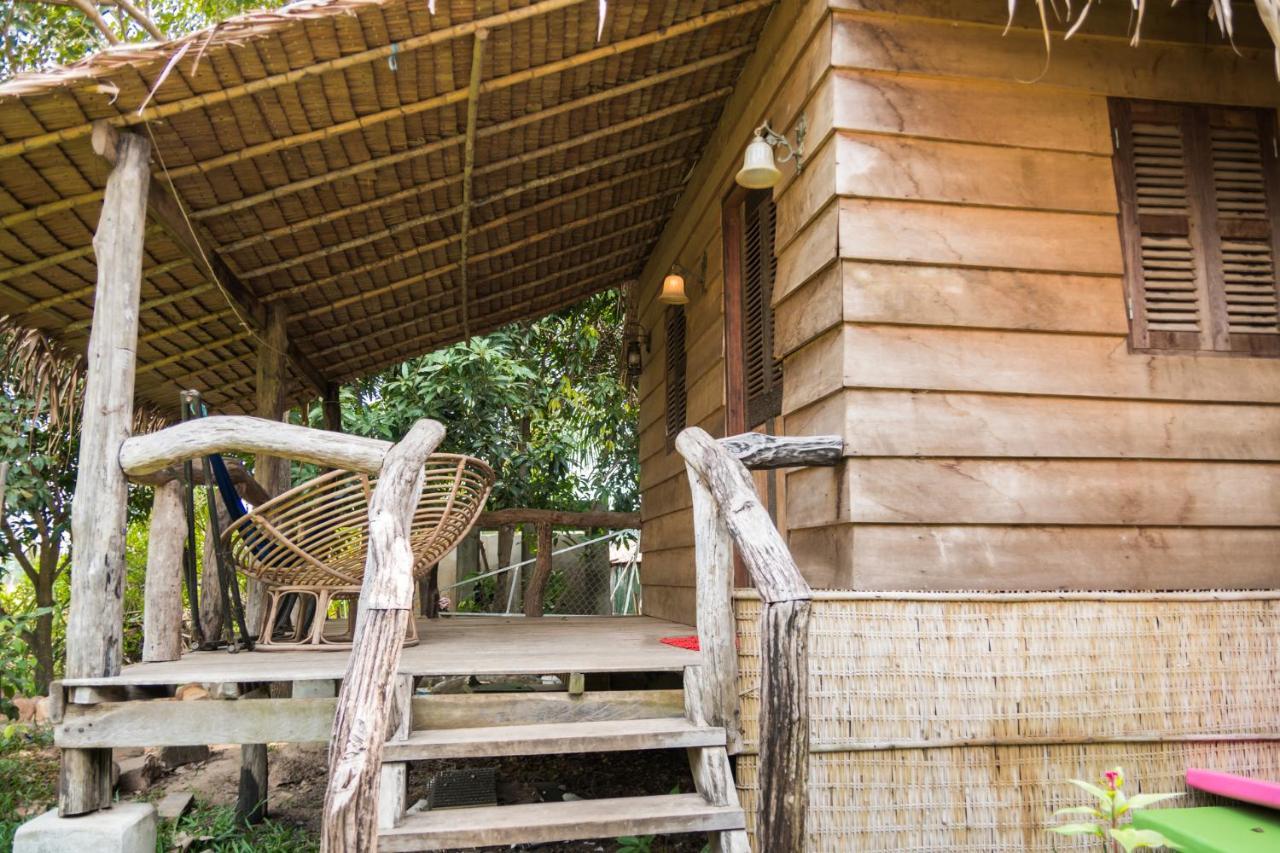 The Plantation Hostel กำปอต ภายนอก รูปภาพ